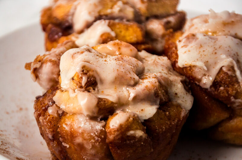 Cinnamon Roll Monkey Bread